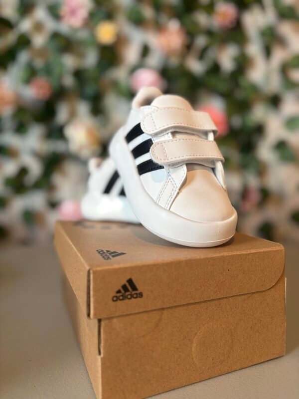 Zapatillas niño Adidas talla 27